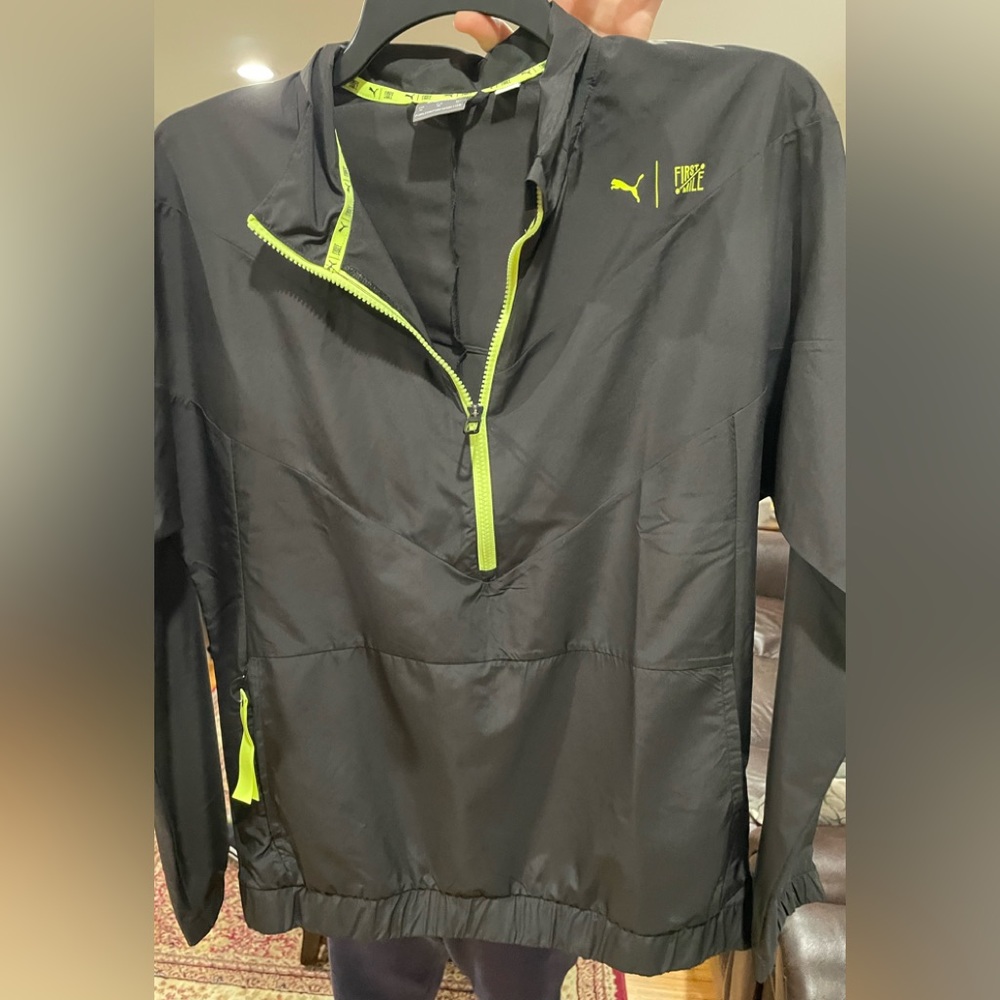Puma windbreaker NWOT